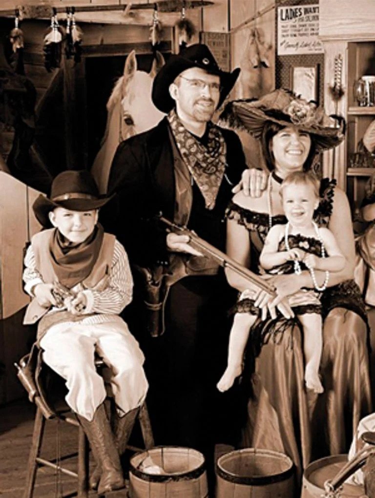 Family-Friendly & Group Dining Spots Offer Welcoming Meals For All